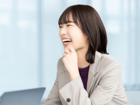 笑顔のビジネスウーマン